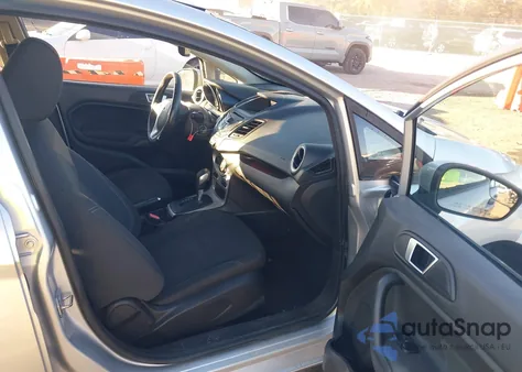 2015 Ford Fiesta Se из США, поврежденный, VIN 3FADP4EJ4FM111037